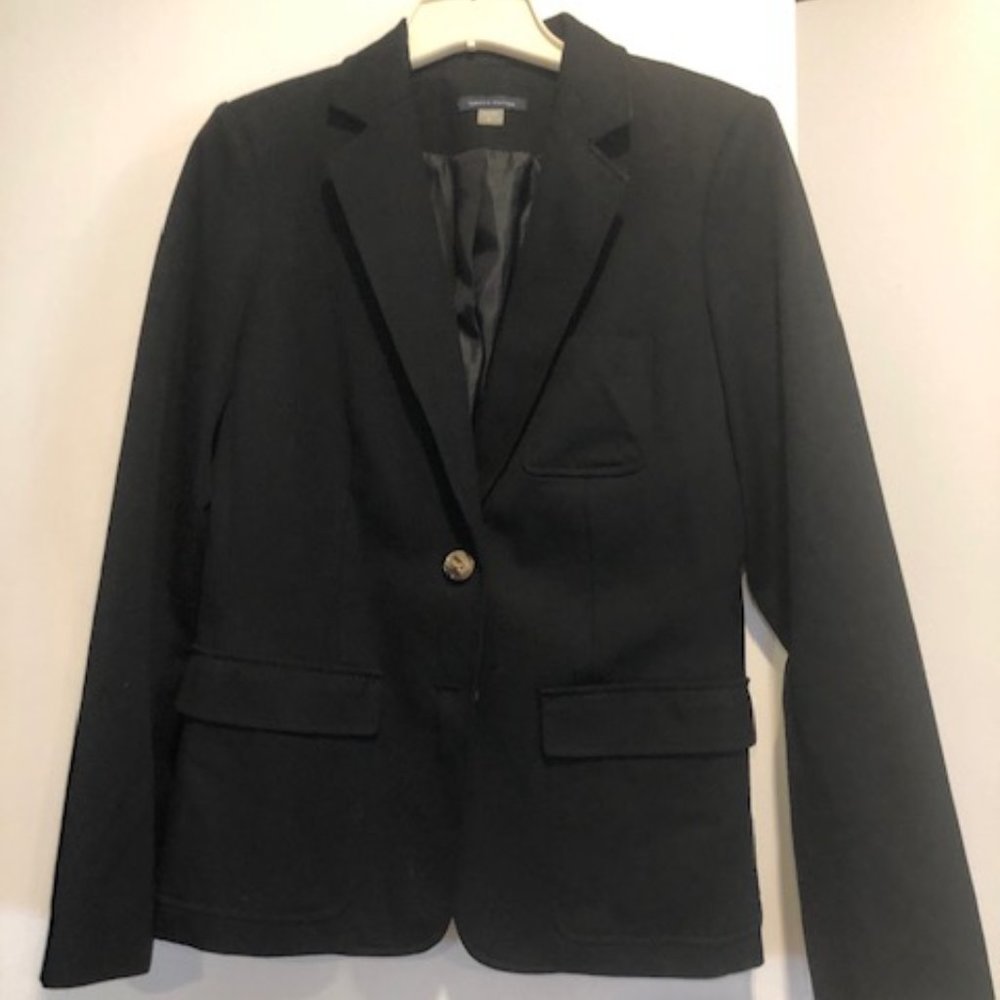Tommy Hilfiger black blazer